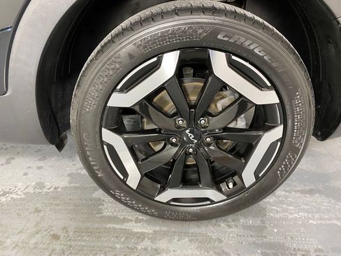 Certified 2023 Kia Telluride S w/ S Sunroof Package image 34