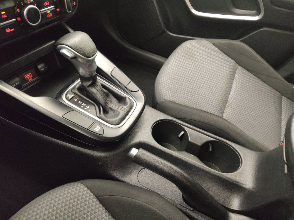 Used 2020 Kia Soul LX FWD image 26