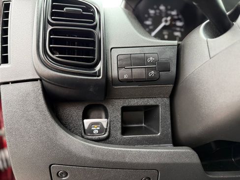 Used 2022 RAM ProMaster 2500 w/ Driver Convenience Group image 20