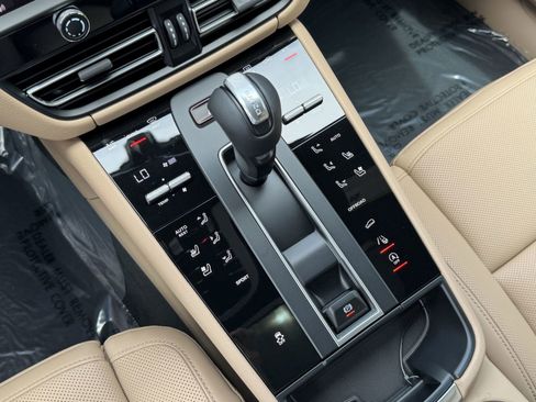 New 2025 Porsche Macan image 29