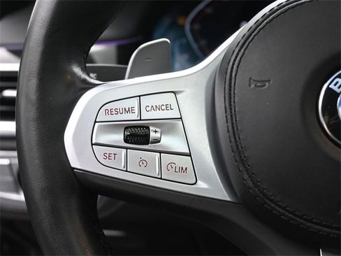 Used 2022 BMW 740i xDrive w/ M Sport Package image 23