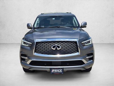 Used 2019 INFINITI QX80 Luxe w/ All-Season Package RWD image 2