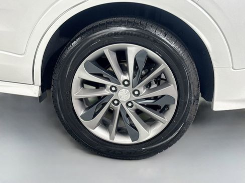 Used 2022 Buick Encore GX Select w/ Sport Touring Package image 11