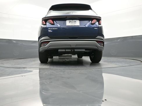 Certified 2025 Hyundai Tucson SE image 30