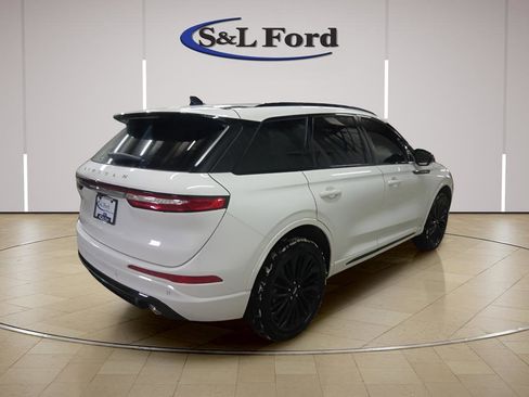 Used 2024 Lincoln Corsair Reserve w/ Jet Appearance Package AWD/4WD image 6