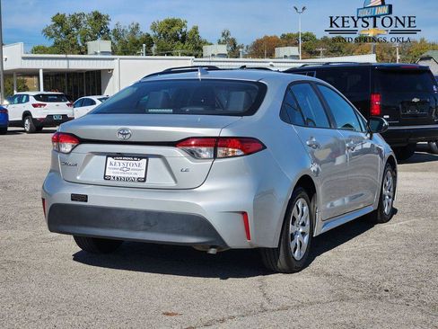 Used 2025 Toyota Corolla LE image 5