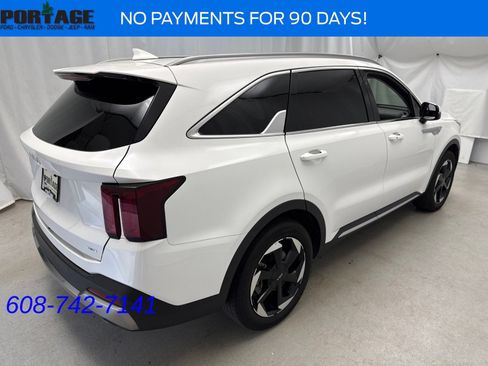 Used 2025 Kia Sorento EX w/ EX Panoramic Sunroof Package AWD/4WD image 2