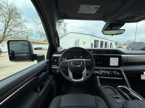 New 2026 GMC Sierra 2500 Denali w/ Denali Reserve Package image 38