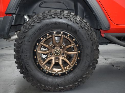 Used 2024 Jeep Wrangler Sport S image 9