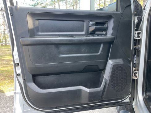 Used 2018 RAM 3500 Tradesman image 12