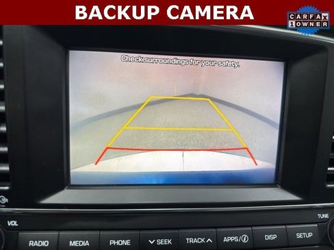 Used 2018 Hyundai Elantra SEL image 2