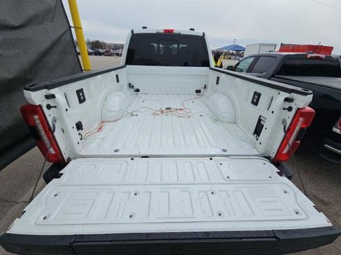 Used 2024 Ford F250 King Ranch w/ FX4 Off-Road Package image 6