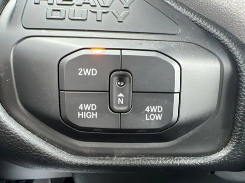 Certified 2026 RAM 2500 Big Horn AWD/4WD image 21