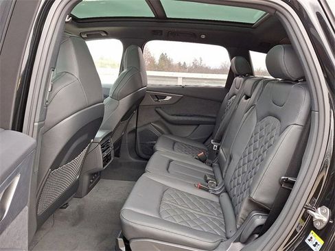 New 2026 Audi SQ7 Premium Plus image 7