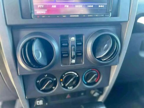 Used 2007 Jeep Wrangler Unlimited Sahara image 11