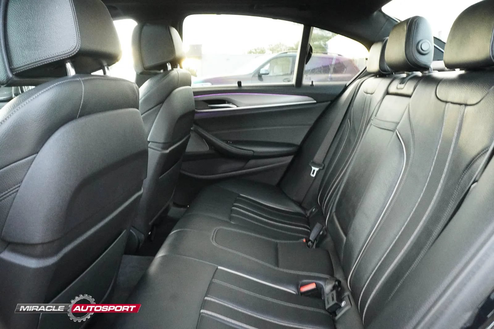 Used 2018 BMW M550i xDrive AWD/4WD image 26