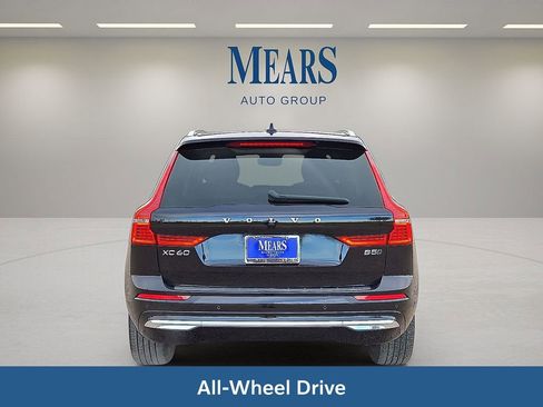 Certified 2023 Volvo XC60 B5 Plus w/ Climate Package image 6