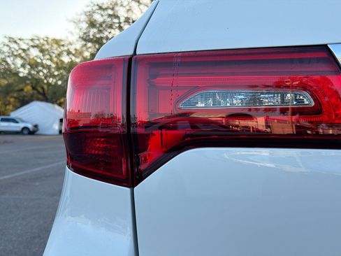 Used 2017 Acura MDX SH-AWD w/ Advance Package image 10