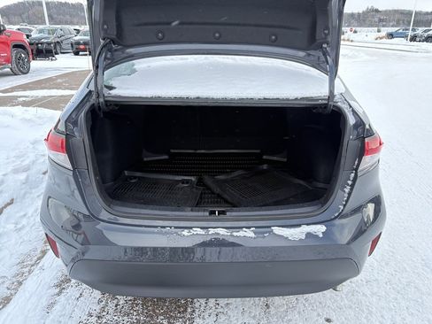 Certified 2023 Toyota Corolla LE image 5