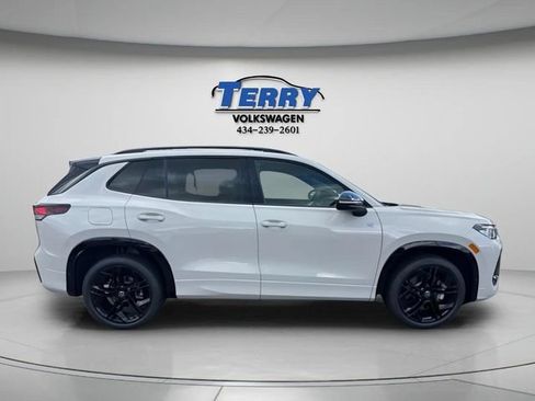 New 2026 Volkswagen Tiguan SE R-Line AWD/4WD image 1