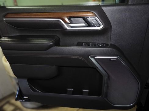 Used 2025 Chevrolet Silverado 2500 High Country w/ Technology Package image 36