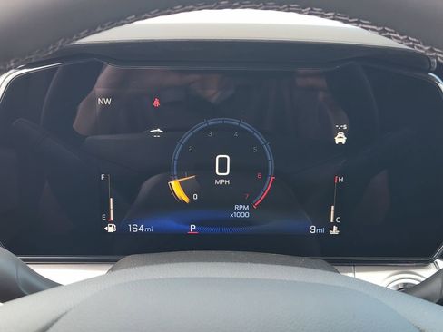 New 2026 Chevrolet Trax LT w/ Sunroof Package FWD image 11