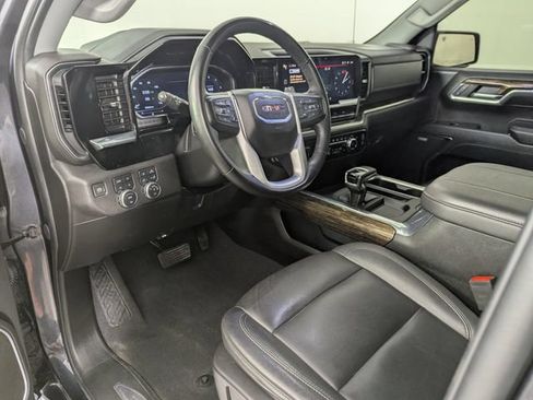 Used 2024 GMC Sierra 1500 Elevation w/ Elevation Premium Package AWD/4WD image 10