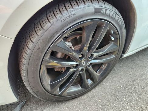 Used 2024 Chevrolet Malibu LT w/ Sport Edition image 10