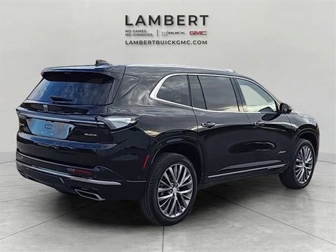 Used 2025 Buick Enclave Avenir image 6