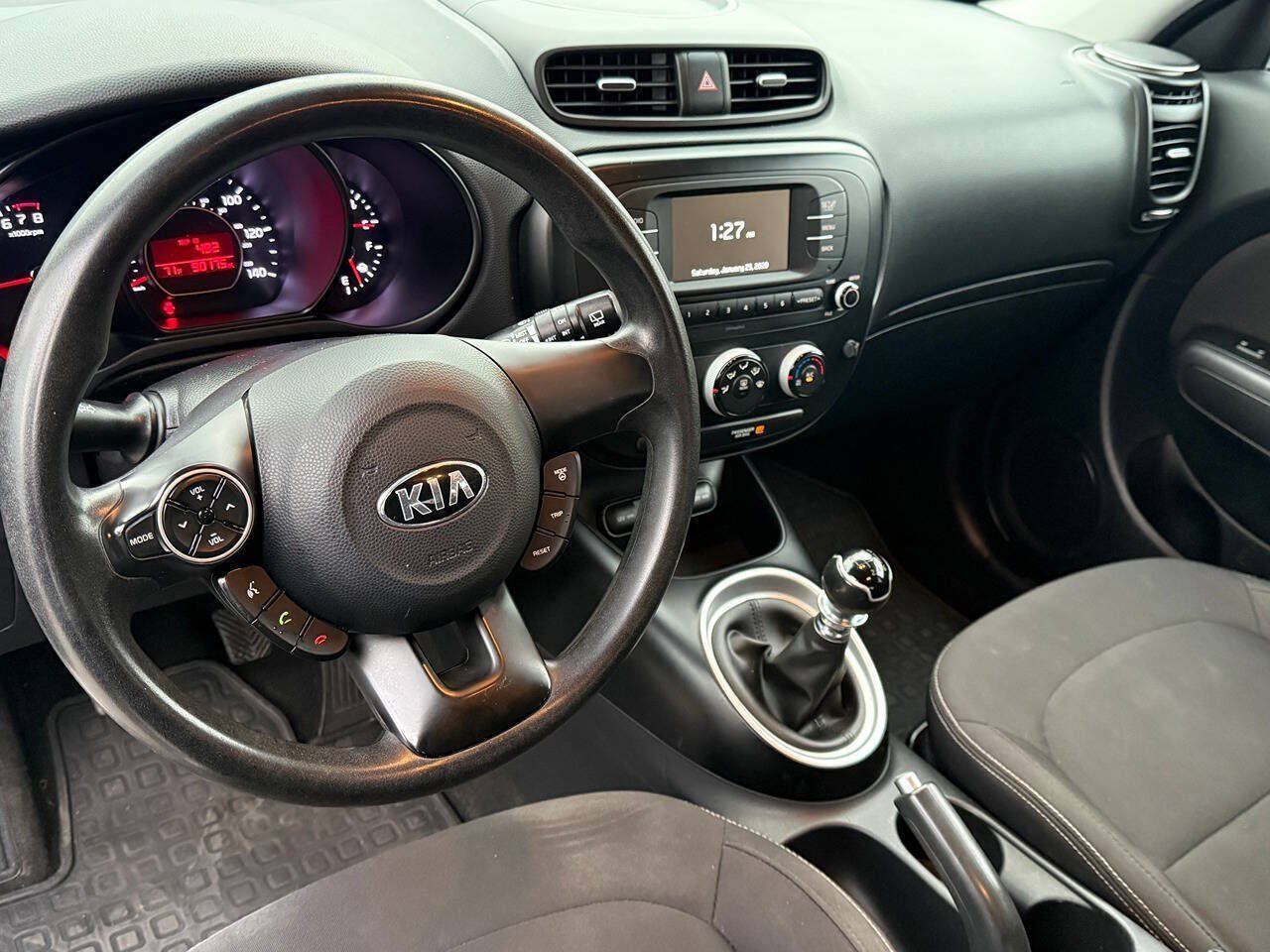 Used 2018 Kia Soul FWD image 2