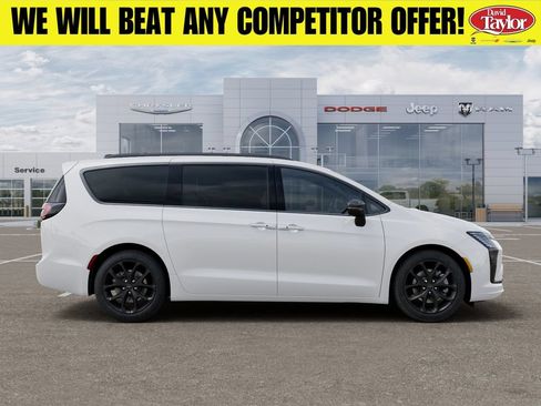 New 2027 Chrysler Pacifica Limited AWD/4WD image 22