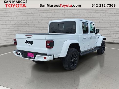 Used 2022 Jeep Gladiator Overland AWD/4WD image 5