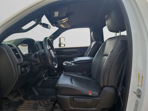 Used 2022 RAM 2500 Tradesman AWD/4WD image 9
