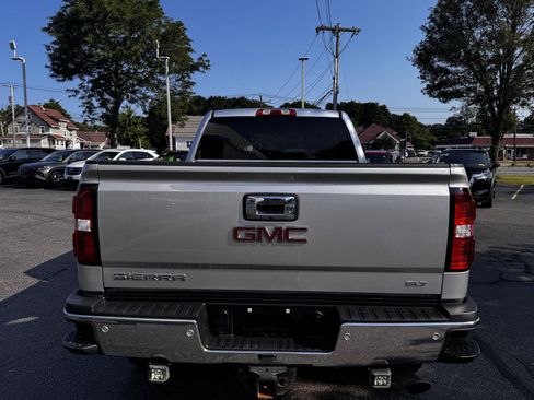 Certified 2018 GMC Sierra 2500 SLT w/ Snow Plow Prep Package AWD/4WD image 6