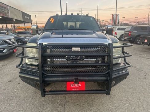 Used 2011 Ford F350 Lariat w/ Lariat Interior Pkg image 3