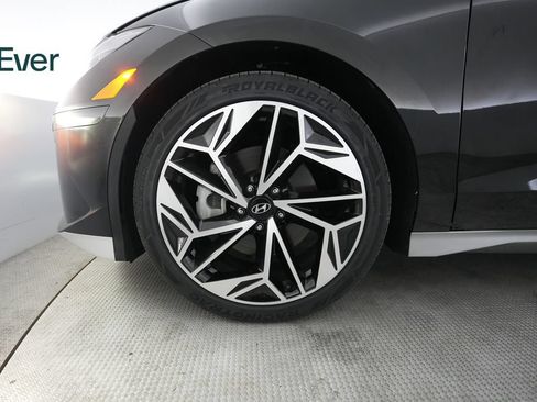 Used 2023 Hyundai Ioniq 6 SEL RWD image 19