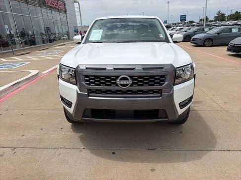 Certified 2025 Nissan Frontier SV w/ SV Convenience Package RWD image 8