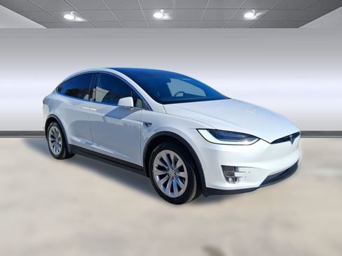Used 2021 Tesla Model X Long Range image 7