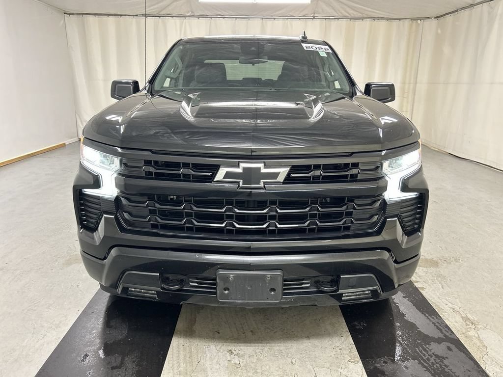 Used 2022 Chevrolet Silverado 1500 RST w/ Z71 Off-Road Package AWD/4WD image 3