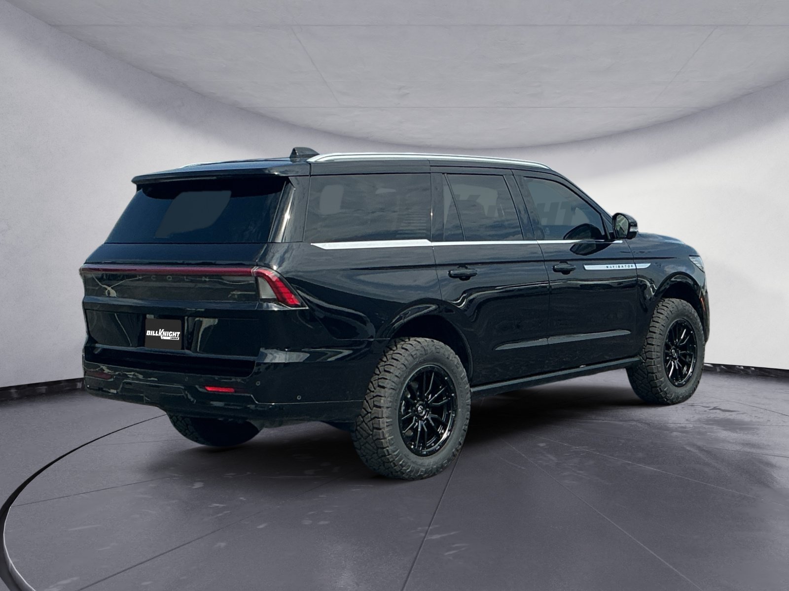 Certified 2025 Lincoln Navigator Reserve AWD/4WD image 6