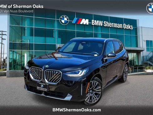Used 2026 BMW X3 xDrive30i w/ Premium Package AWD/4WD image 1