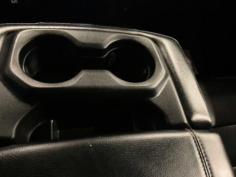 Used 2019 RAM 1500 Laramie AWD/4WD image 20