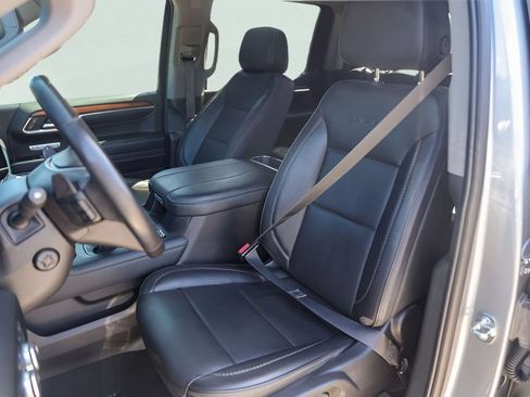 Used 2023 GMC Sierra 1500 Denali w/ Denali Reserve Package AWD/4WD image 9