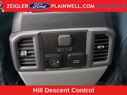 Used 2022 Ford F450 4x4 Crew Cab Super Duty image 13