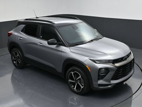Used 2023 Chevrolet TrailBlazer RS w/ Convenience Package AWD/4WD image 39