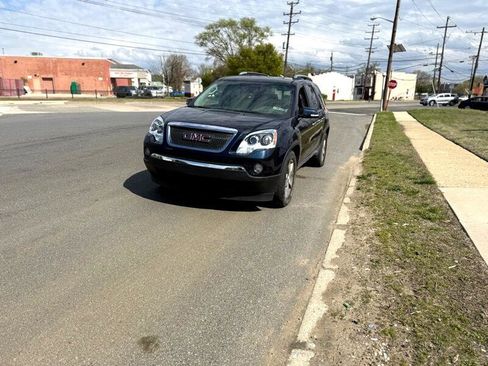 Used 2007 GMC Acadia SLT w/ Convenience Package image 3