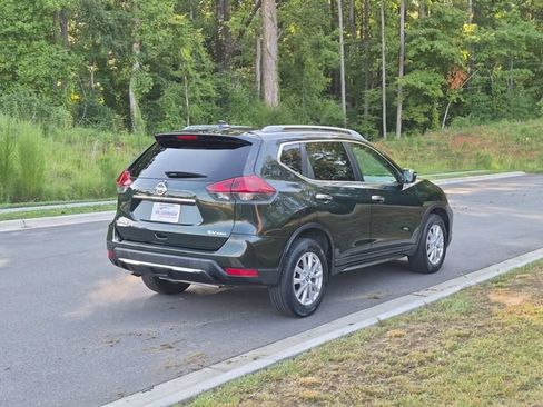 Used 2018 Nissan Rogue SV AWD/4WD image 13