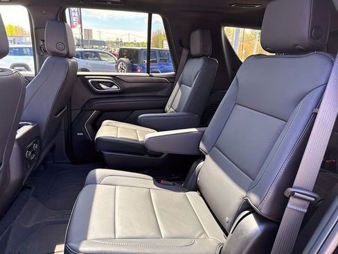Used 2023 Chevrolet Tahoe Z71 w/ Luxury Package AWD/4WD image 23