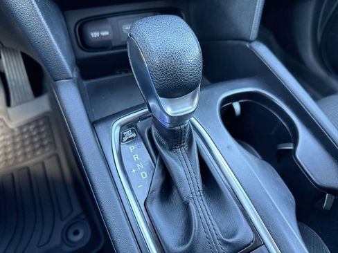 Used 2019 Hyundai Santa Fe SE image 17