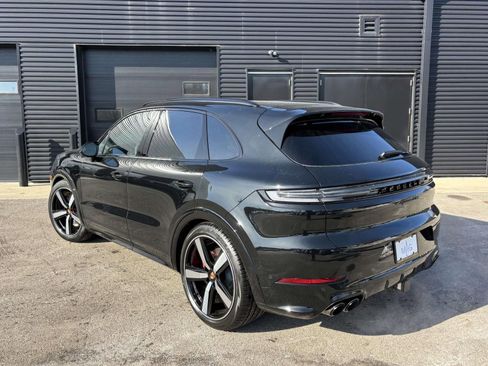 New 2026 Porsche Cayenne GTS AWD/4WD image 3